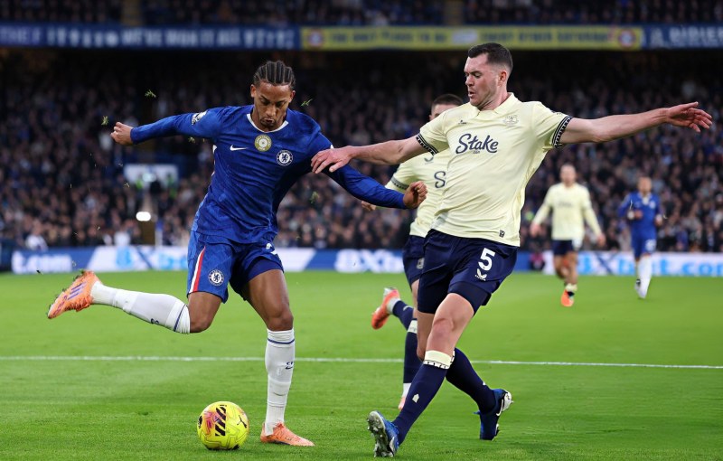 Everton quyết chiến sinh tử với Chelsea