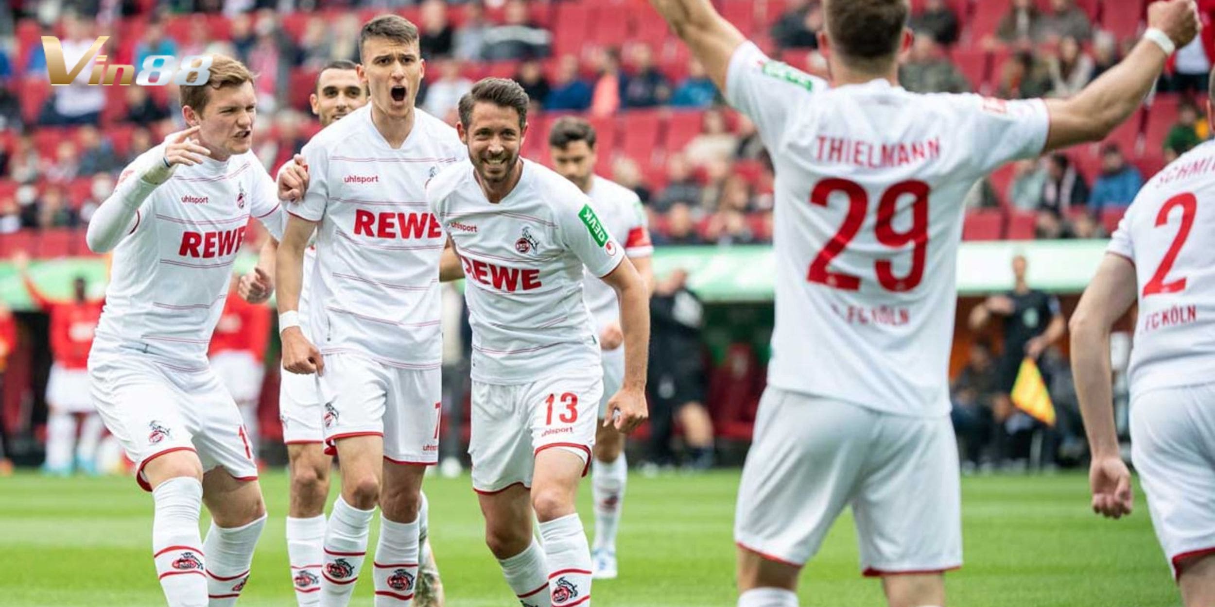 Köln chật vật ở nhóm cuối bảng Bundesliga