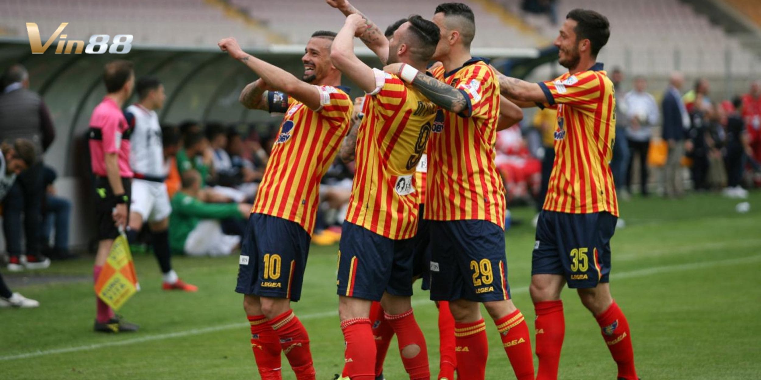 Lecce gặp nhiều khó khăn trong cuộc đua trụ hạng Serie A mùa này