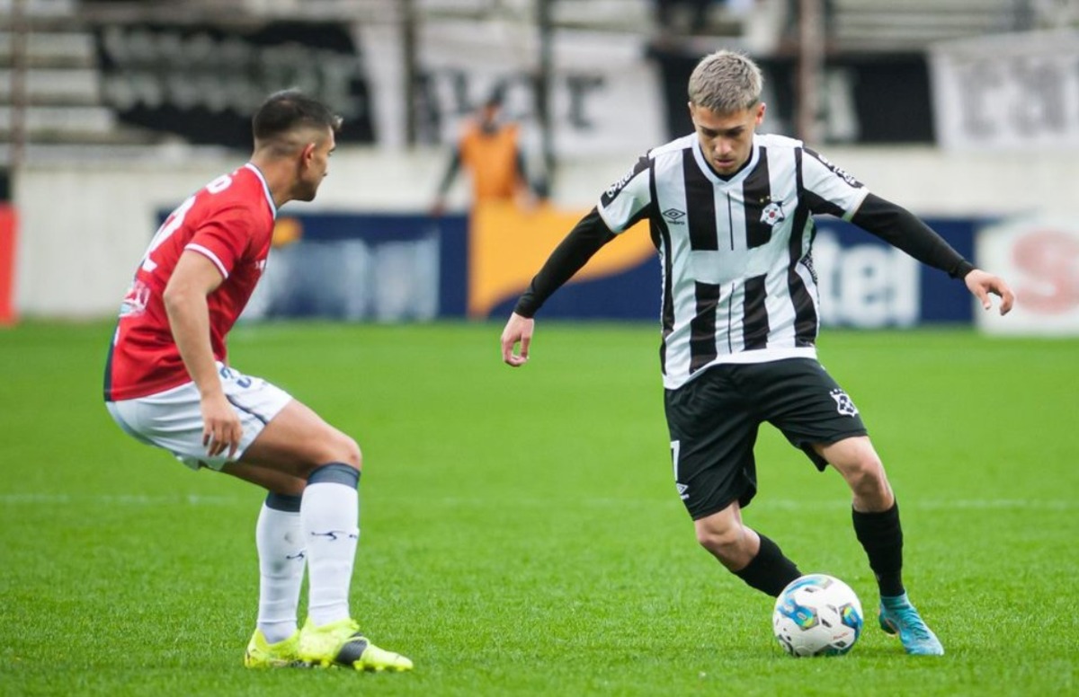 Dự đoán tỷ số Albion - Wanderers: 1-0