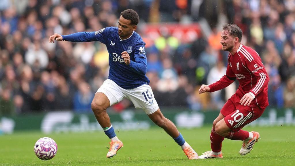 Trước giờ bóng lăn