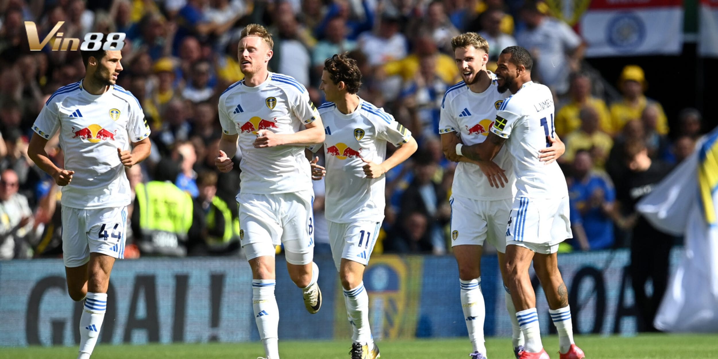 Leeds United duy trì vị trí an toàn dù phong độ chưa thật sự ấn tượng