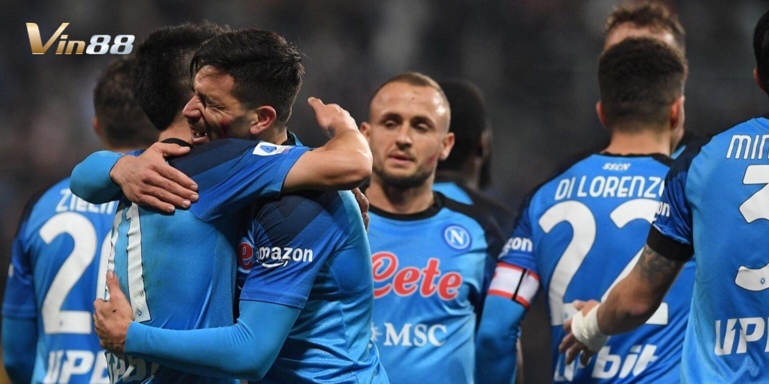 Napoli duy trì phong độ ổn định và cạnh tranh mạnh mẽ top đầu