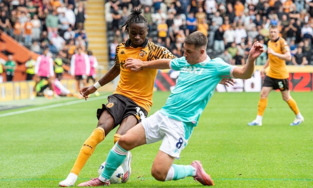 Phân tích phong độ Oxford vs Hull City