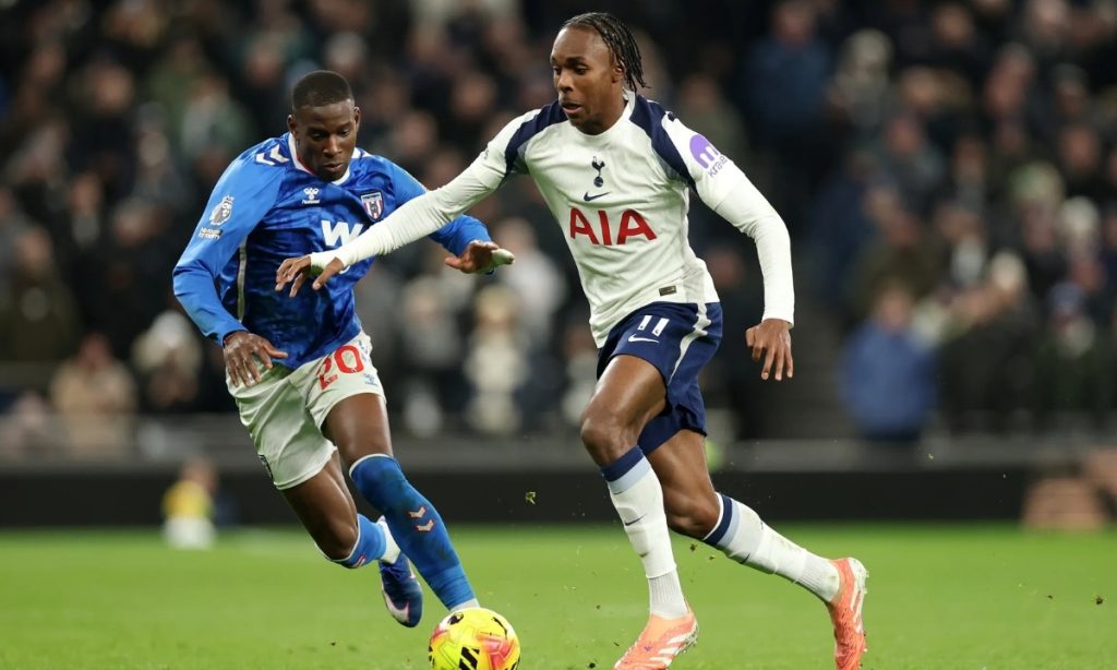 Phân tích phong độ Sunderland vs Tottenham