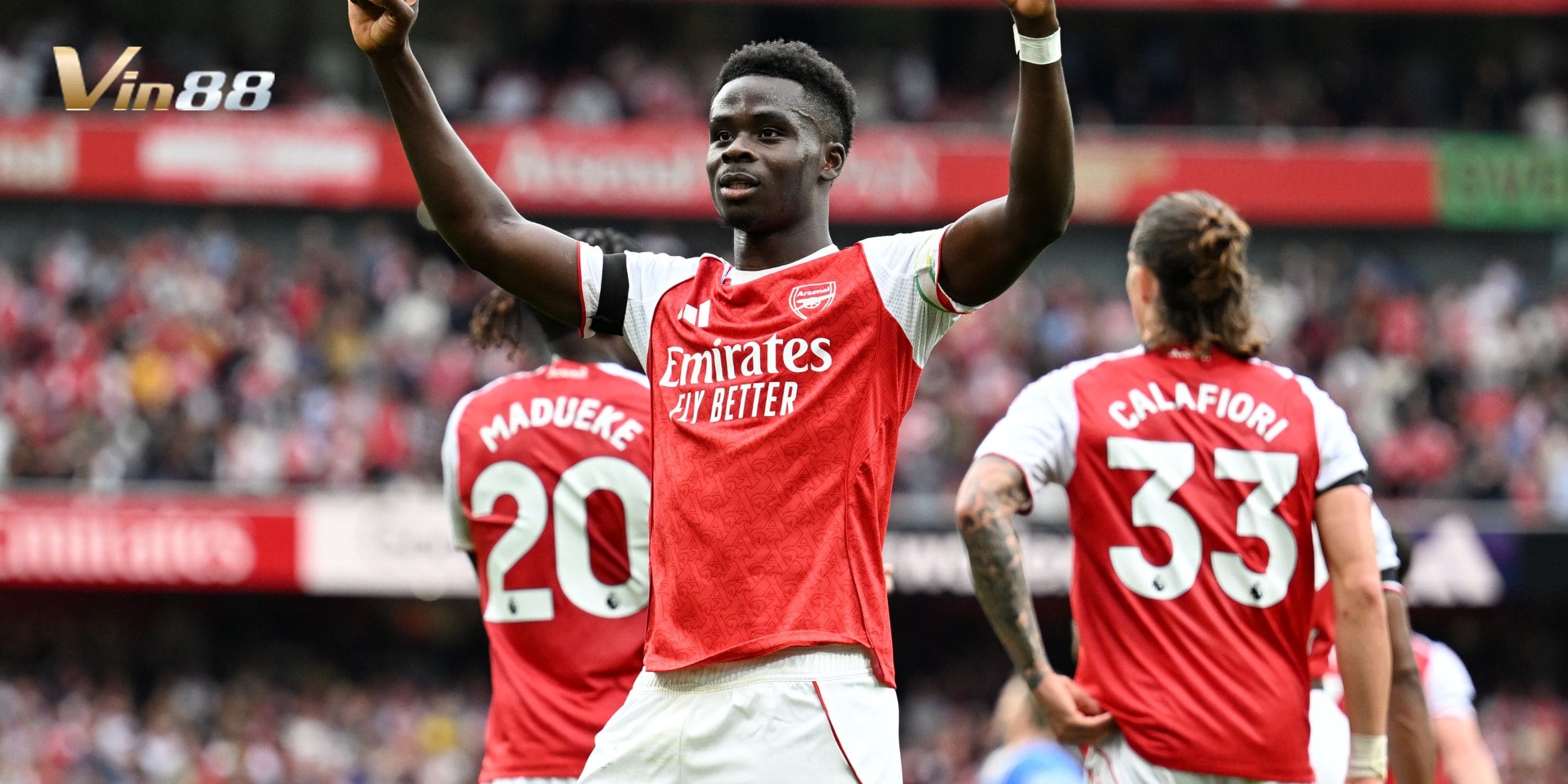 Arsenal sở hữu hàng công bùng nổ cùng hàng thủ chắc chắn hàng đầu