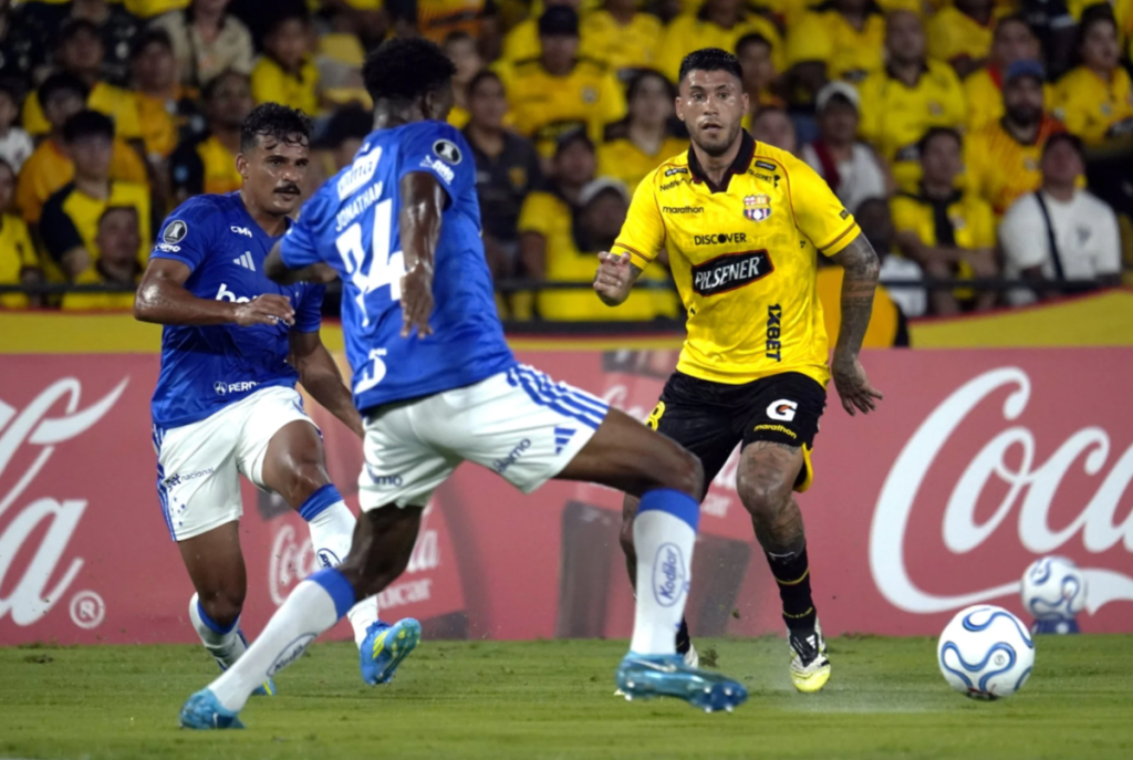 Dự đoán tỷ số Cruzeiro - Barcelona: 2-0