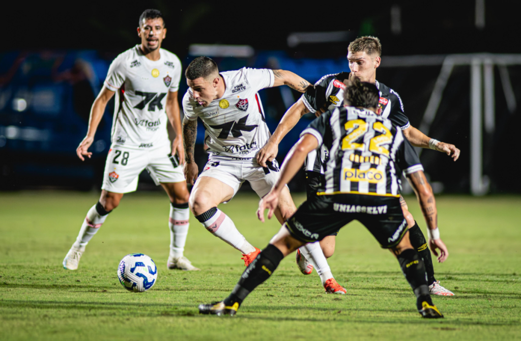Dự đoán tỷ số Santos - Vitoria: 2-2
