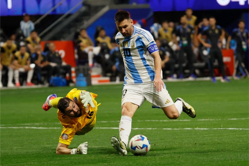 Trước trận đấu Argentina vs Algeria