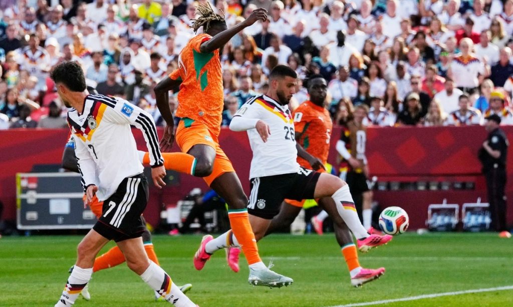 Phân tích phong độ Ecuador vs Đức