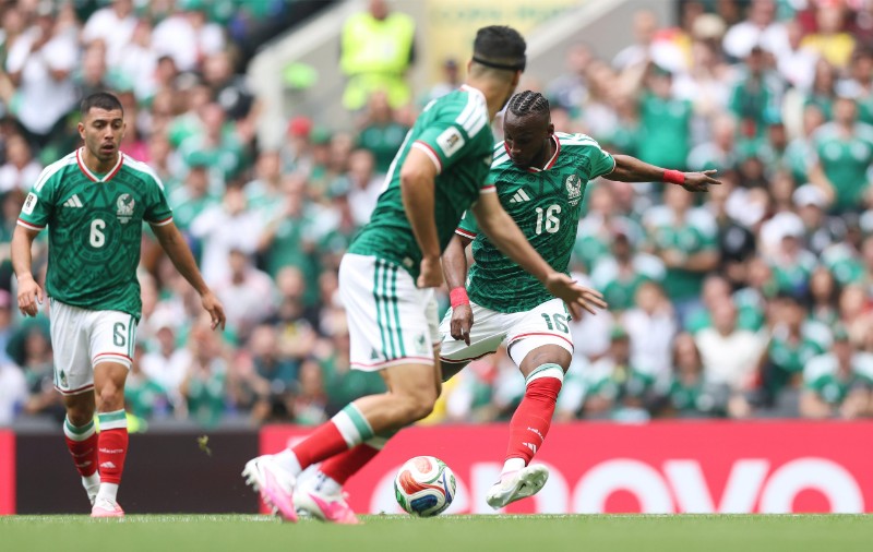Trước trận đấu Séc vs Mexico