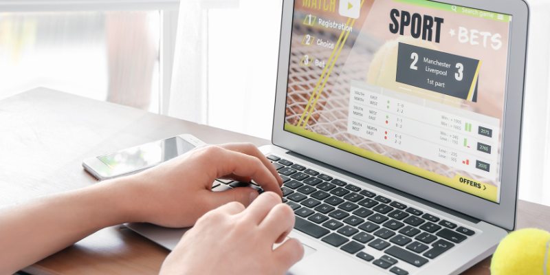 Global football score tracking through popular live score platforms