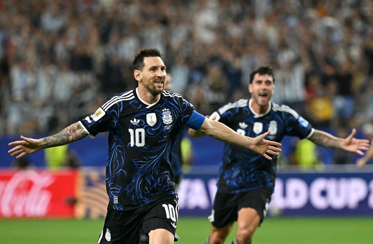 Messi lại tiếp tục có 1 bàn thắng và 1 kiến tạo ở vòng 32 đội