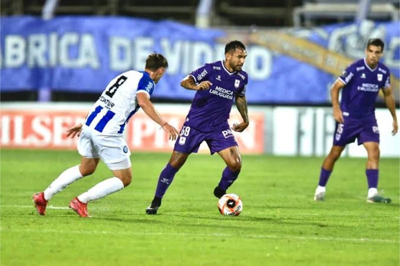 Trước trận đấu Cerro Largo vs Defensor
