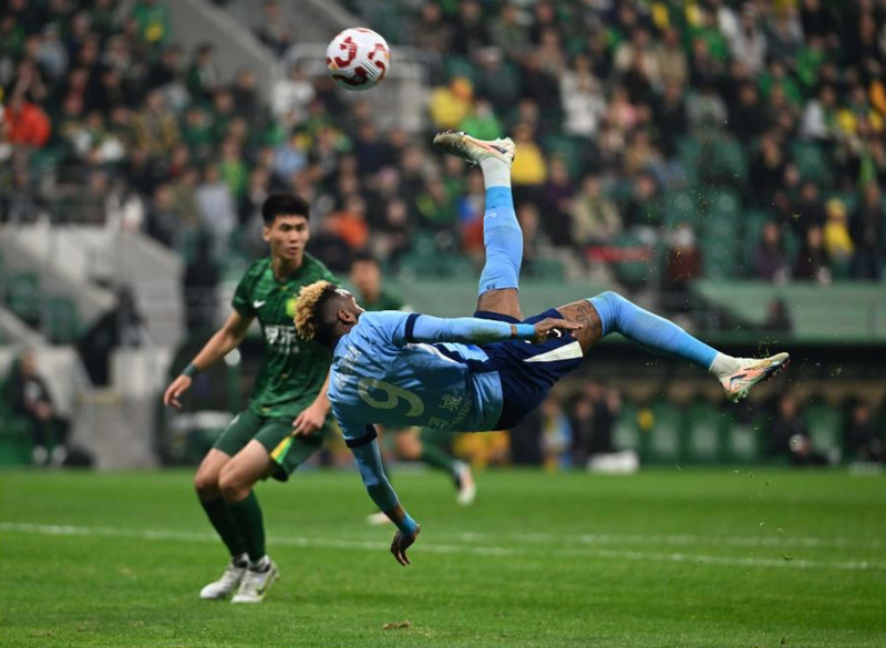 Beijing Guoan vs Zhejiang - Đôi công quyết liệt