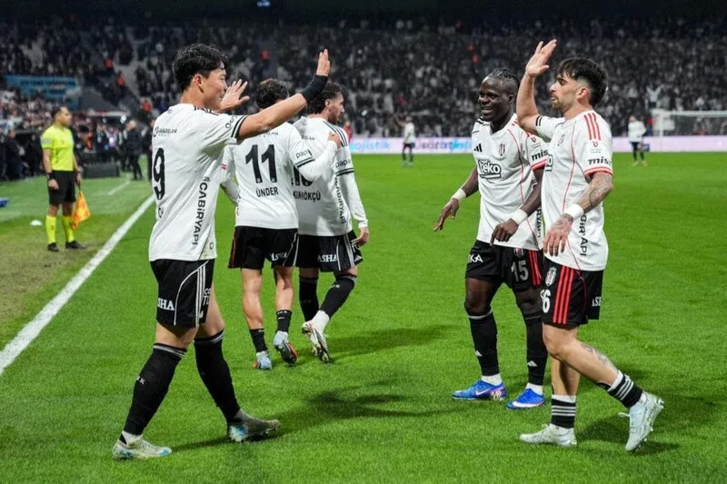 Besiktas vs Midtjylland - Thất thủ trên sân nhà