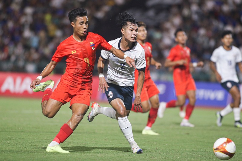 Campuchia vs Singapore - Khó cho “Nhà vua tự xưng”