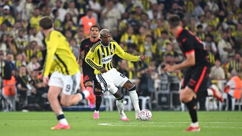 Gornik Zabrze vs Fenerbahce - Thẳng tiến đến bán kết