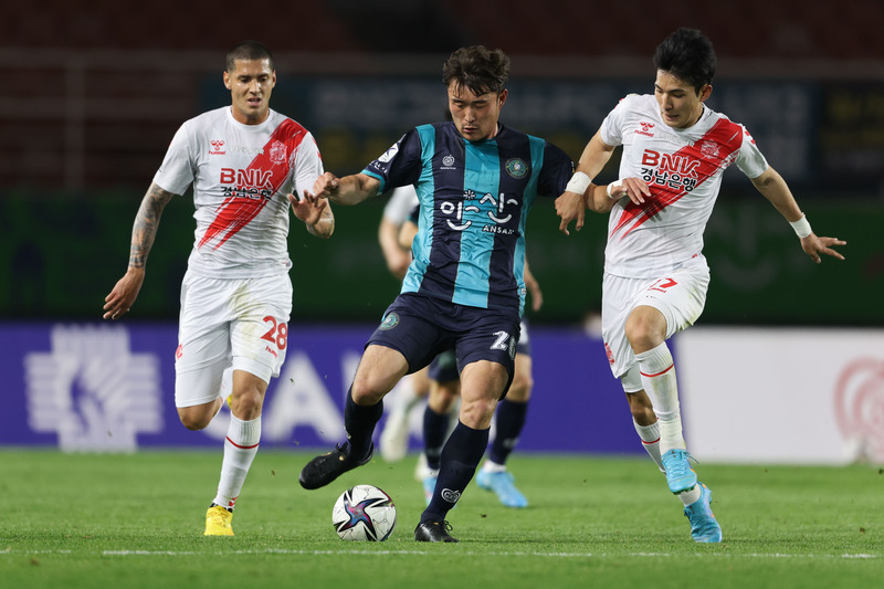 Gyeongnam vs Ansan Greeners - Thắng lợi dễ dàng