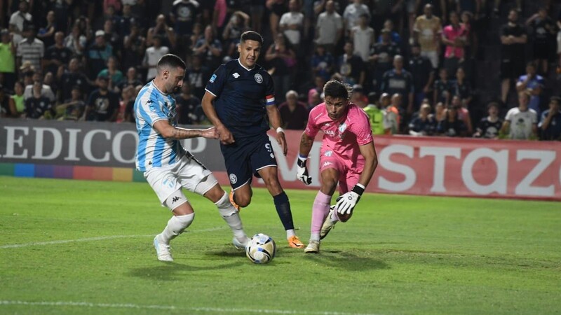 Tucuman vs Rivadavia - 3 điểm trên sân nhà