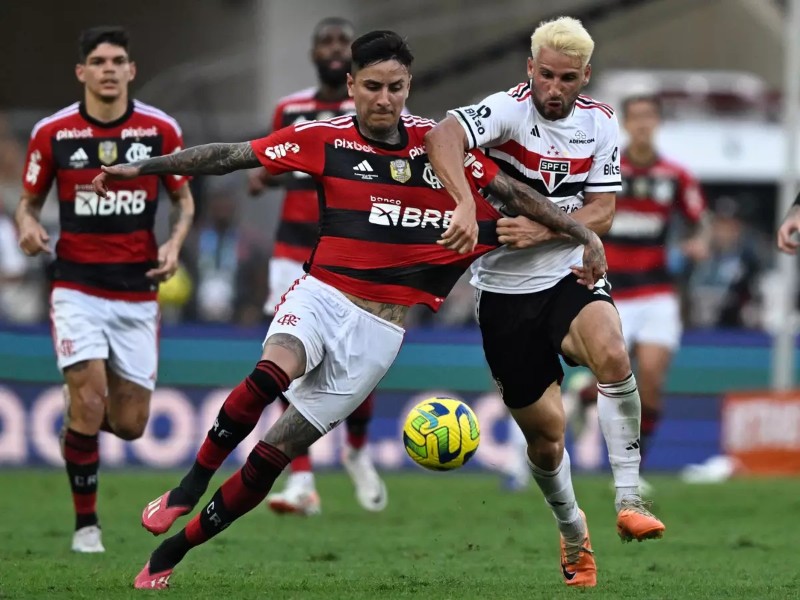 Trước trận đấu Flamengo vs Sao Paulo