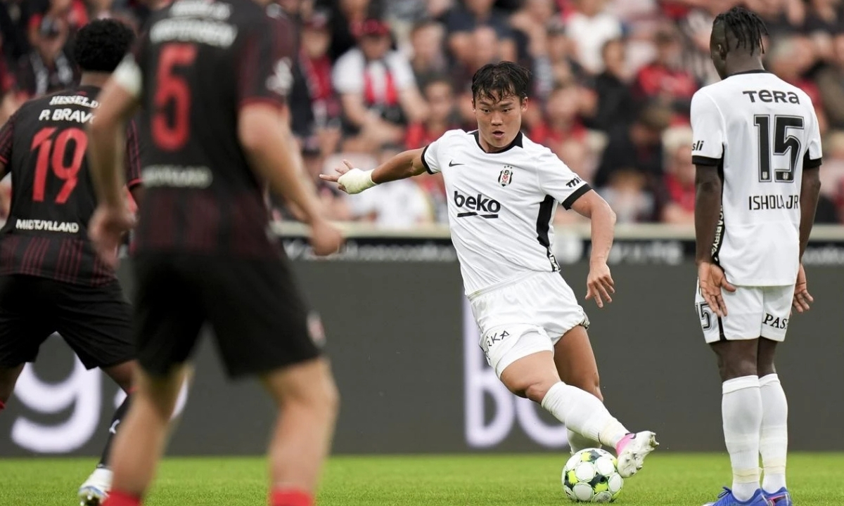 Phân tích phong độ Besiktas vs Hradec Kralove