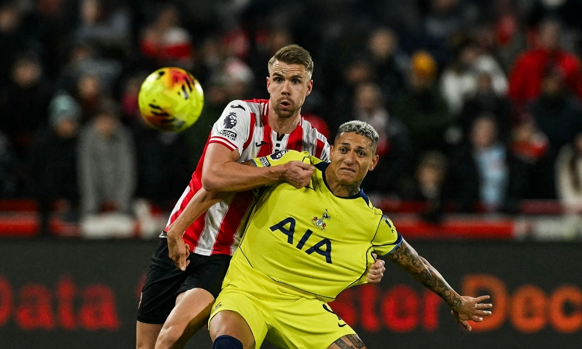 Phân tích phong độ Brentford vs Tottenham