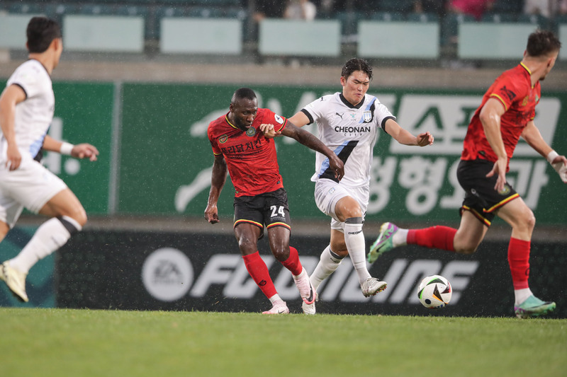 Gimpo FC vs Cheonan City - Phát huy lợi thế sân nhà
