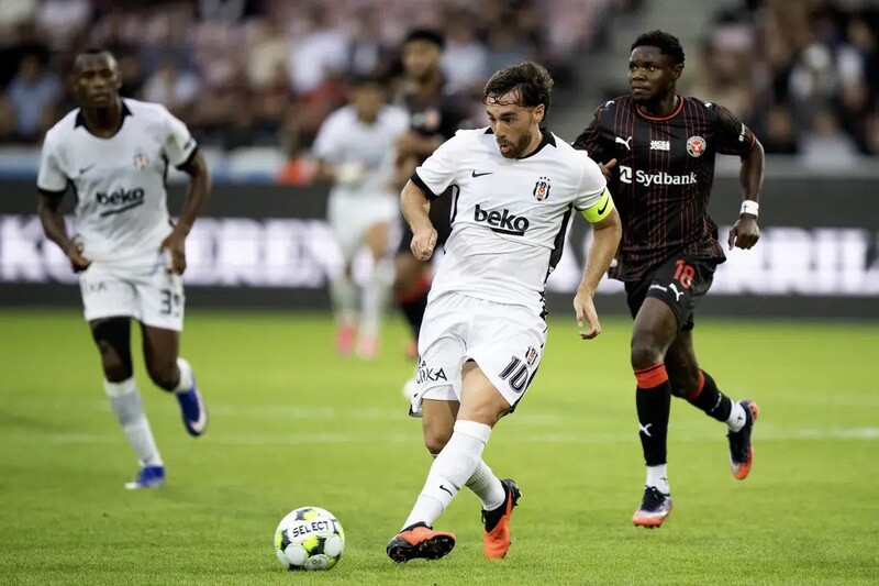 Besiktas vs Hradec Kralove - Thắng lợi dễ dàng