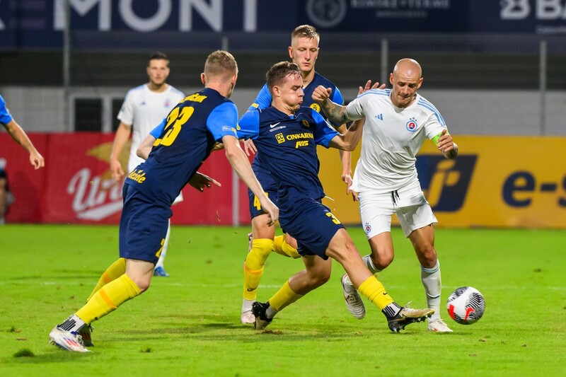 Celje vs Slovan Bratislava - Lịch sử cho thầy trò Yaya Toure