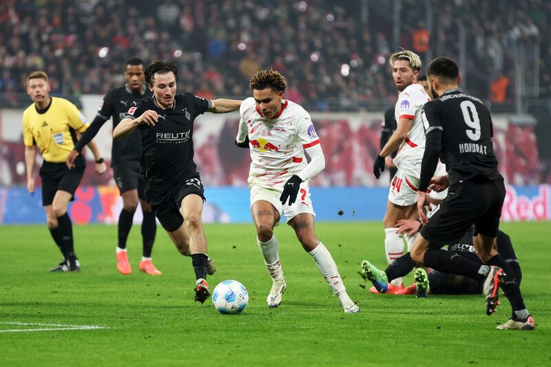RB Leipzig vs Monchengladbach - Đàn Bò bùng nổ
