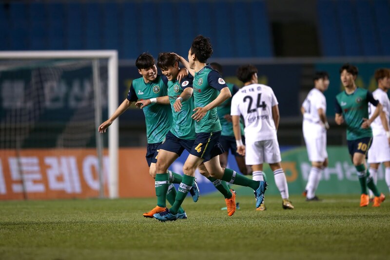 Seoul E-Land vs Ansan Greeners - Đánh chiếm ngôi đầu