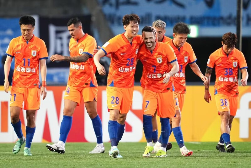 Shandong Taishan vs Qingdao Hainiu - Trận derby không cân sức