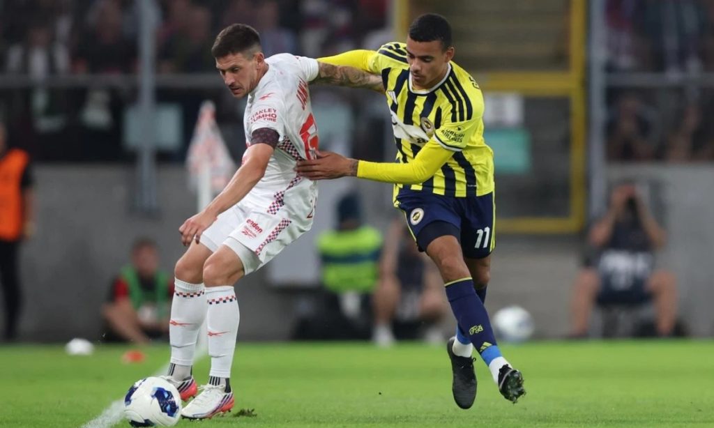 Phân tích phong độ Fenerbahce vs Sturm Graz