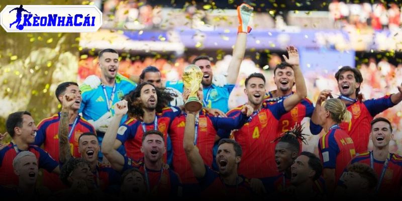 la-roja-len-ngoi-sau-tran-chung-ket-nghet-tho la-roja-len-ngoi-sau-tran-chung-ket-nghet-tho