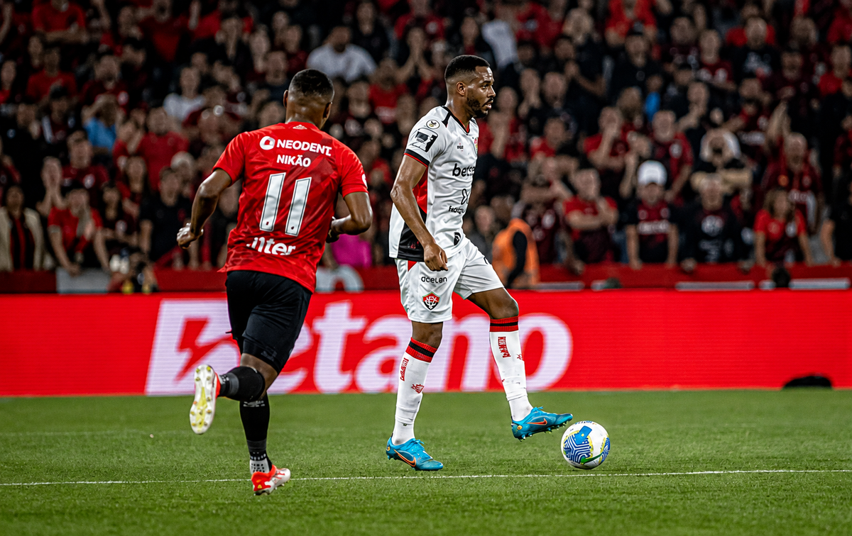 Dự đoán tỷ số Athletico-PR - Vitoria: 2-1
