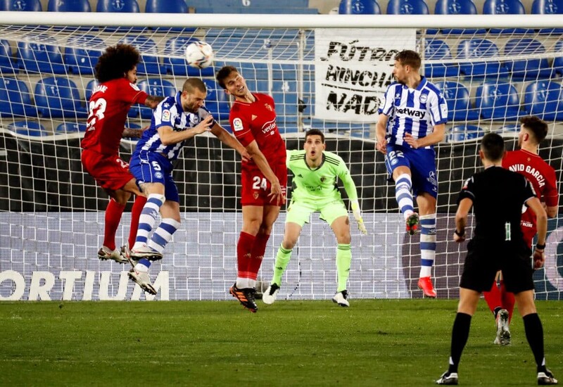 Alaves vs Osasuna - Đôi công quyết liệt
