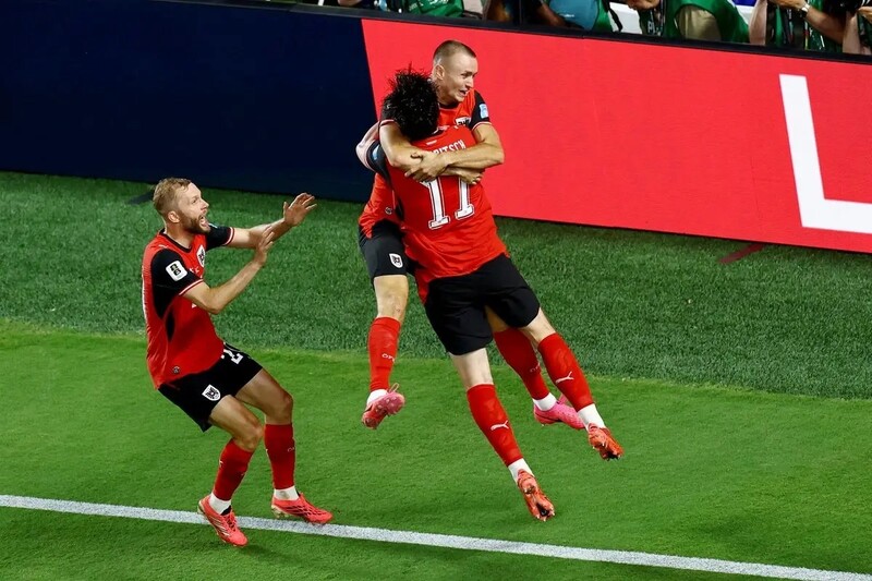 Áo vs Israel - Chủ nhà tổng tấn công
