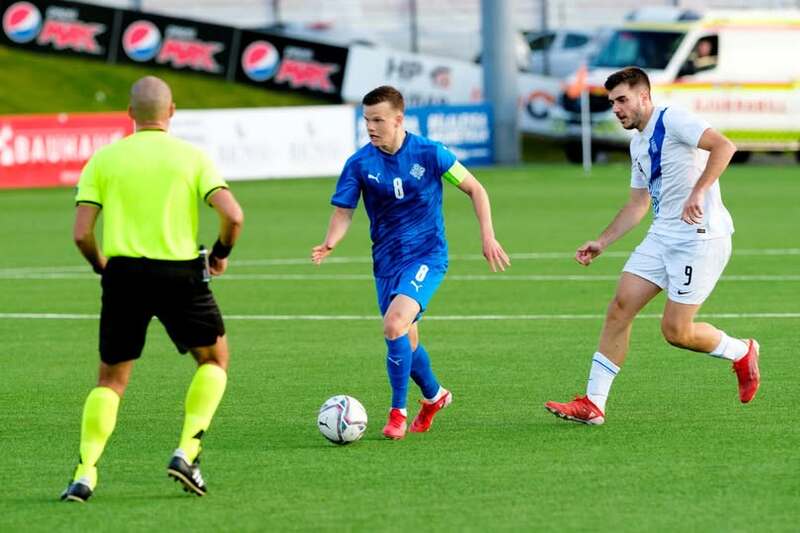 Iceland vs Estonia  - Tận dụng thời cơ