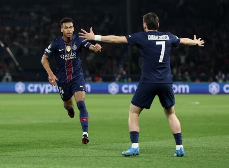 PSG vs Slovan Bratislava - Ra quân thuận lợi