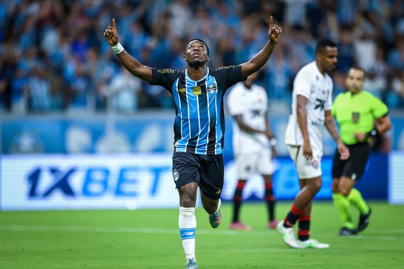 Vitoria vs Gremio - Nối dài mạch thắng