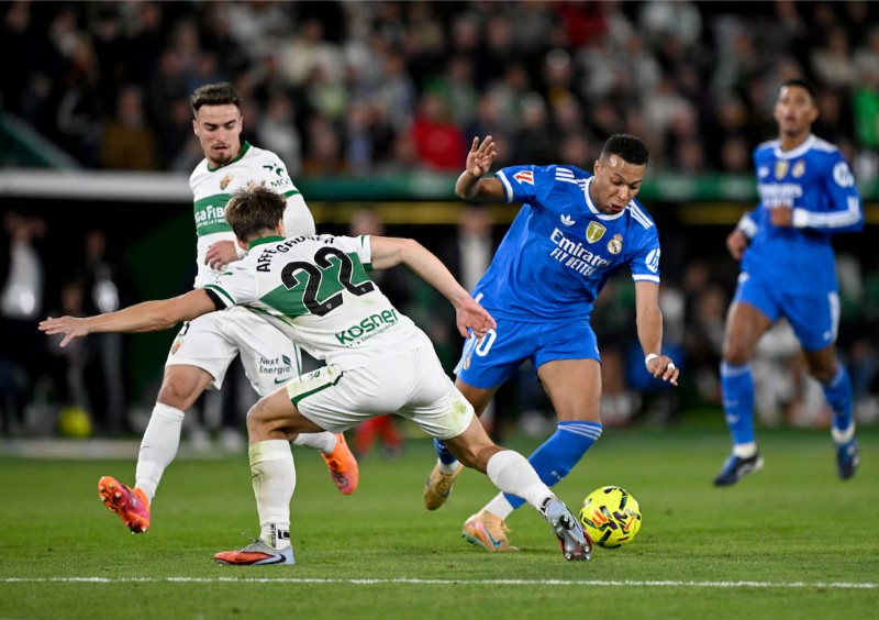 Trước trận đấu Elche vs Real Madrid