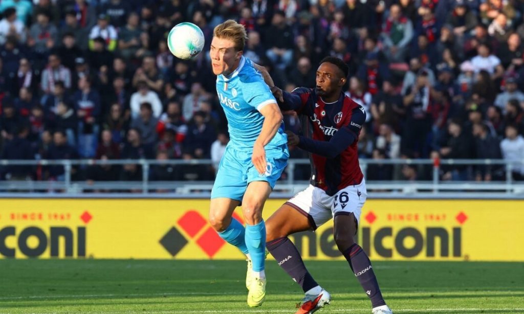Phân tích phong độ Napoli vs Bologna