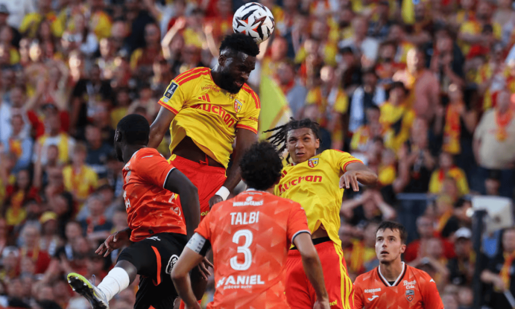 Phân tích phong độ Slavia Praha vs Lens