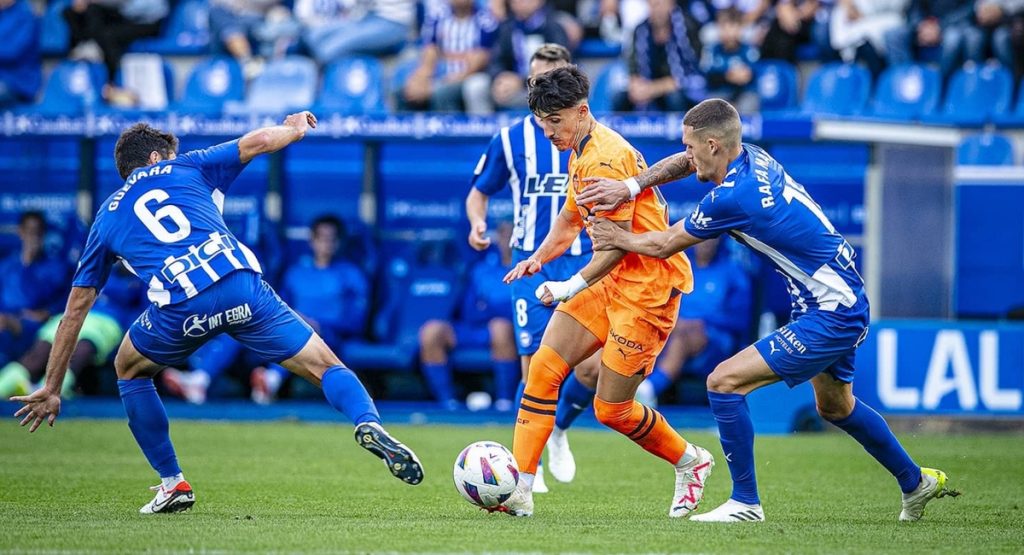 Dự đoán tỷ số Alaves - Valencia: 1-0