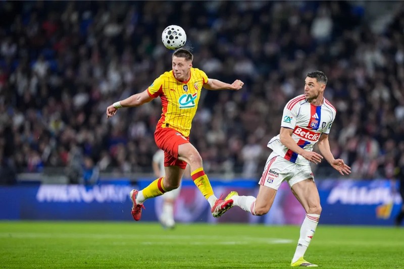 Tổng quan phong độ Lens vs Lyon